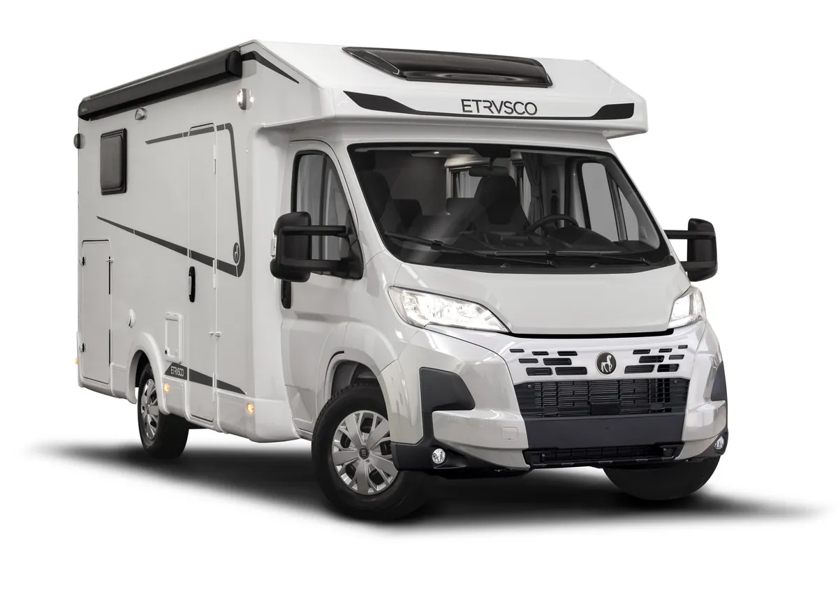 ETRUSCO delintegrerad T-model Base på Fiat